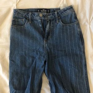 HIGH WAISTED PIN STRIPED JEANS!